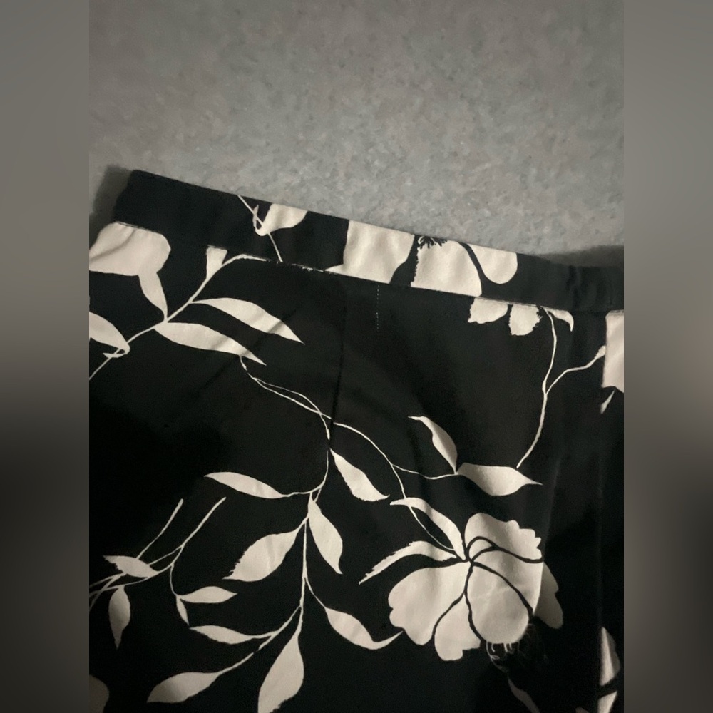 Style & Co. Floral Wide Leg Culotte Pants Size 14 Black White Botanical Crop - Picture 4 of 6